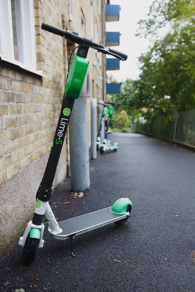 Which electric scooter does LIME use