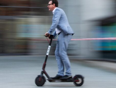 reasons to buy electric scooter